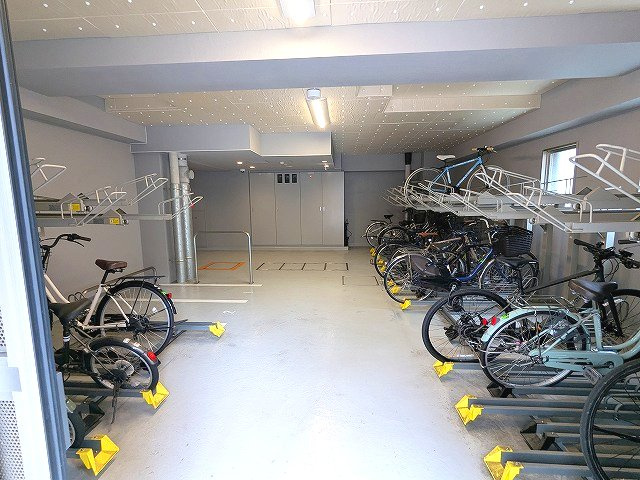Primal Motoasakusaの設備|屋内自転車置場
