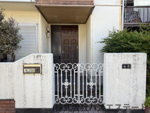勝原区丁　中古一戸建てのエントランス