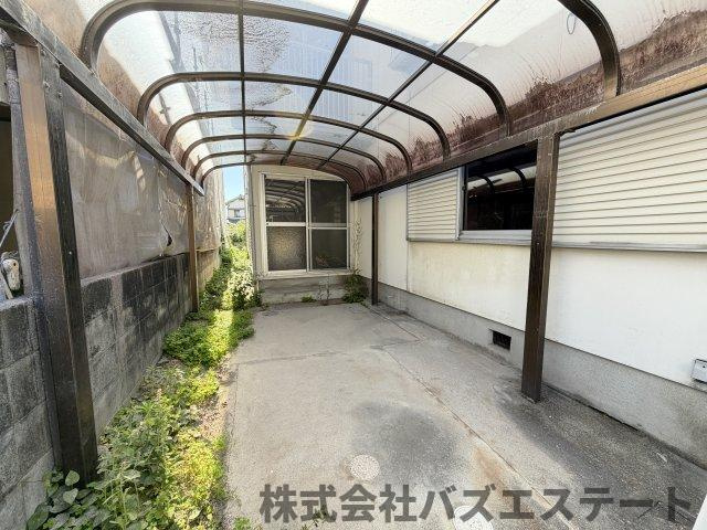 勝原区丁　中古一戸建ての駐車場
