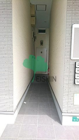 cinq etoiles yoshizuka(サンクエトワール吉塚)のエントランス