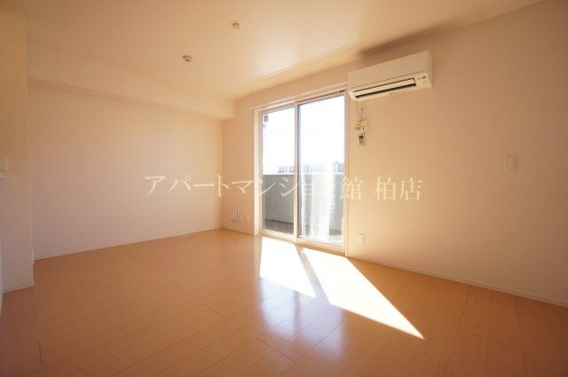 プランドールコートの居間・リビング