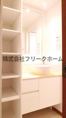 小金井市本町４丁目の賃貸マンションの独立洗面台
