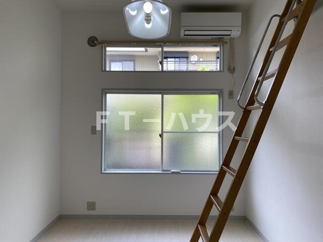 ローズガーデンタカエイ１１２番館　２０２の内装
