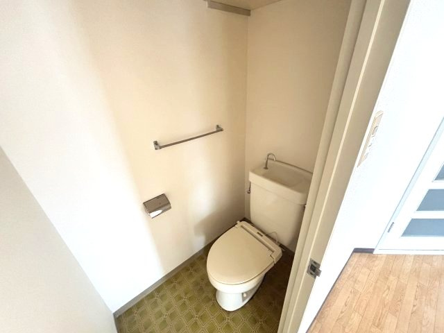 新栄プロパティー軽里のトイレ