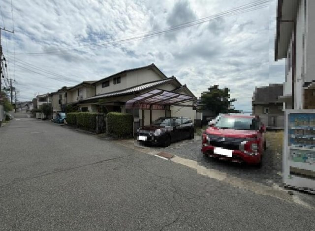 西舞子８丁目　土地の前面道路含む現地写真