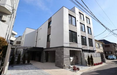 【外観】 | グローリオシェルト永福町 | 鉄筋コンクリート造のがっちりとした建物。
