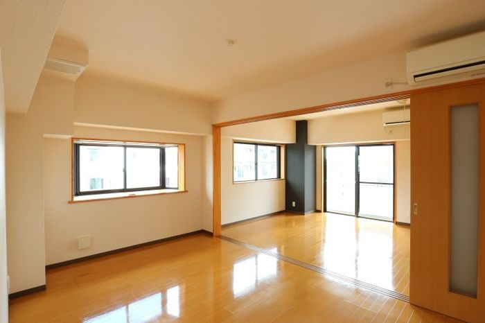高野山第一ビルの洋室|個人の部屋や寝室として使える洋室です