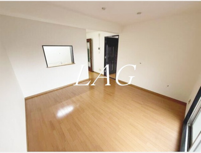 【居間・リビング】 | アルシヨン悠々 | 洋室のお部屋です。
