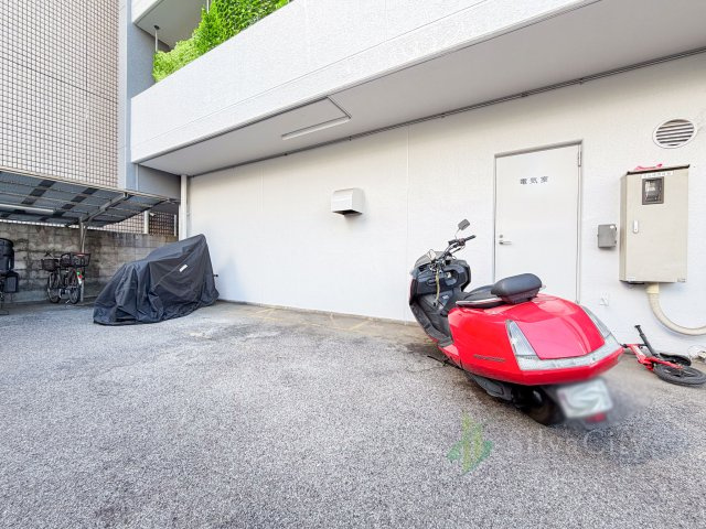 ドルミ代々木の駐車場|バイク置き場