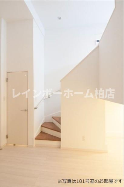 【仲介手数料：50％OFF】対象物件！の内装|階段です