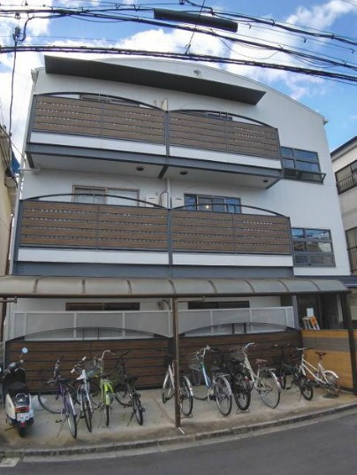 ビスタ泉町の外観