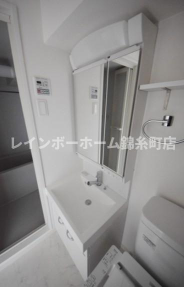フェルクルールプレスト青戸の独立洗面台