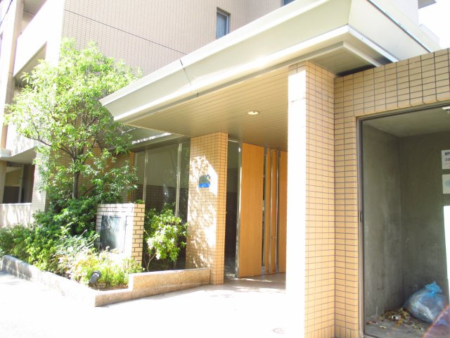 コンフォート西神戸のエントランス