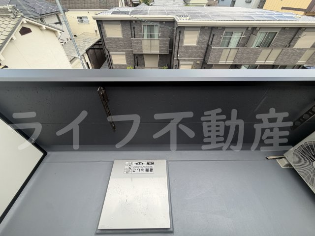 セレニティ小若江B棟のバルコニー|バルコニー付きです