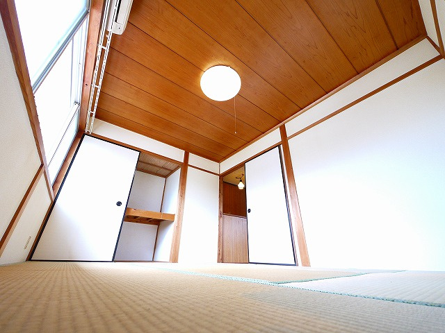 小林裕昌貸家の和室
