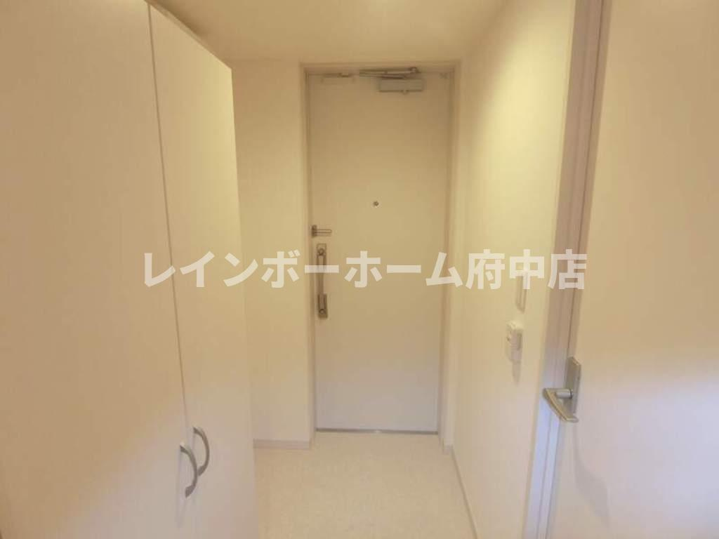 リブリ・国分寺の玄関