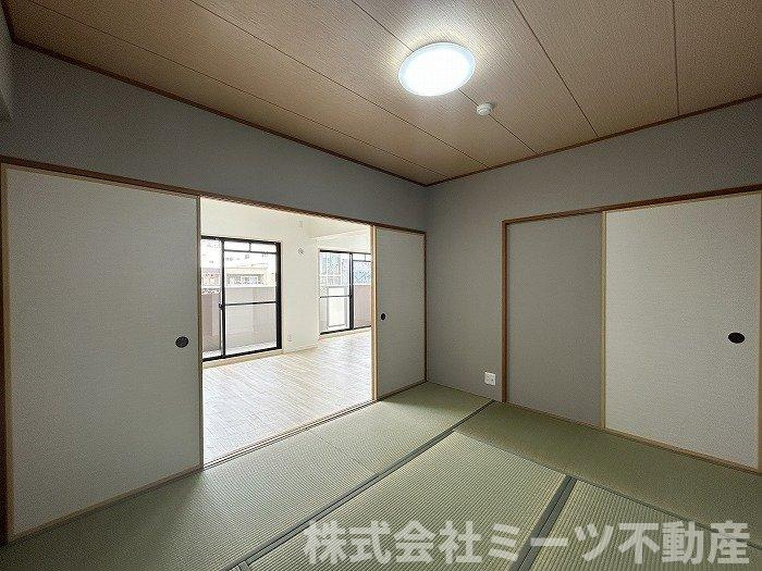 サンメゾン若江岩田◆再生マンションの和室