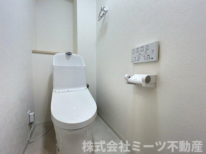 サンメゾン若江岩田◆再生マンションのトイレ