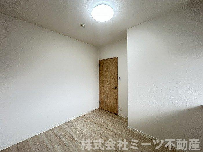 サンメゾン若江岩田◆再生マンションの洋室