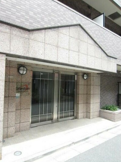 グランヴァン中野新橋の外観