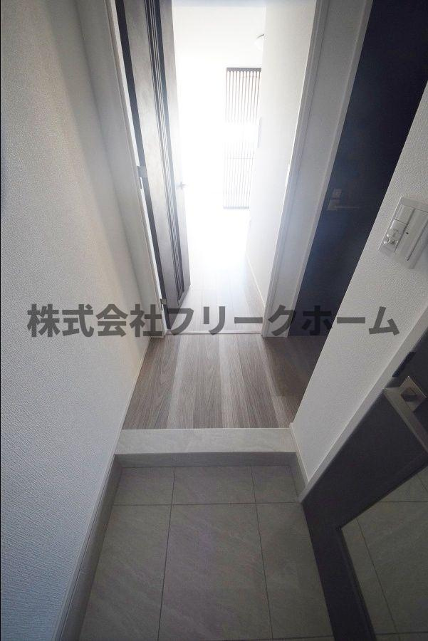 小金井市本町５丁目の賃貸マンションの玄関