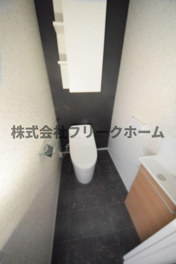小金井市本町５丁目の賃貸マンションのトイレ