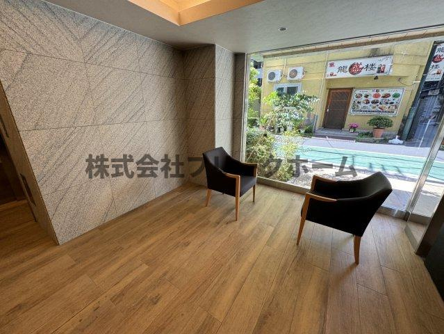小金井市本町５丁目の賃貸マンションのロビー