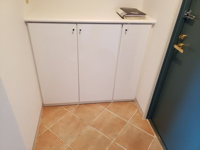 LANAI T GADENの玄関