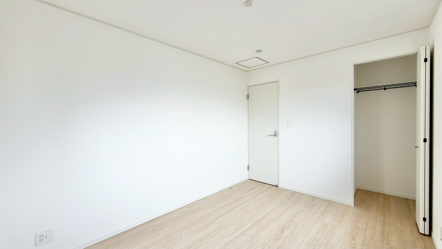 アーネストワン　柳川市鍛冶屋町第1の洋室