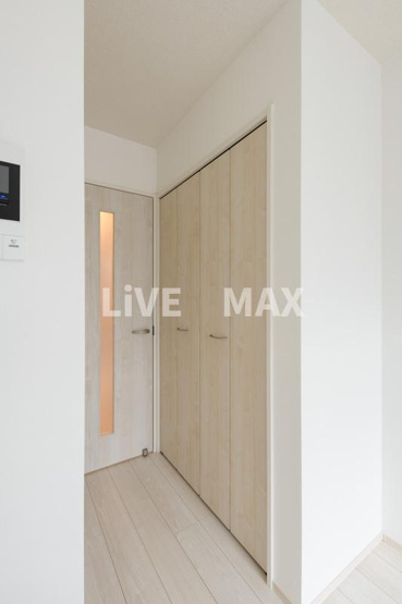 【居間・リビング】ＬＡＵＲＥＬ墨田