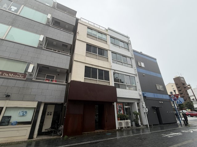 IMAEDA連尺町ビルの外観