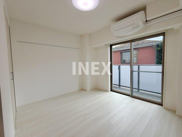 横浜市保土ケ谷区西谷３丁目の賃貸マンションの居間・リビング