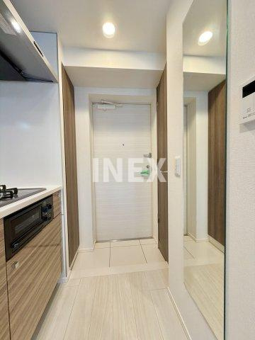 横浜市保土ケ谷区西谷３丁目の賃貸マンションの玄関