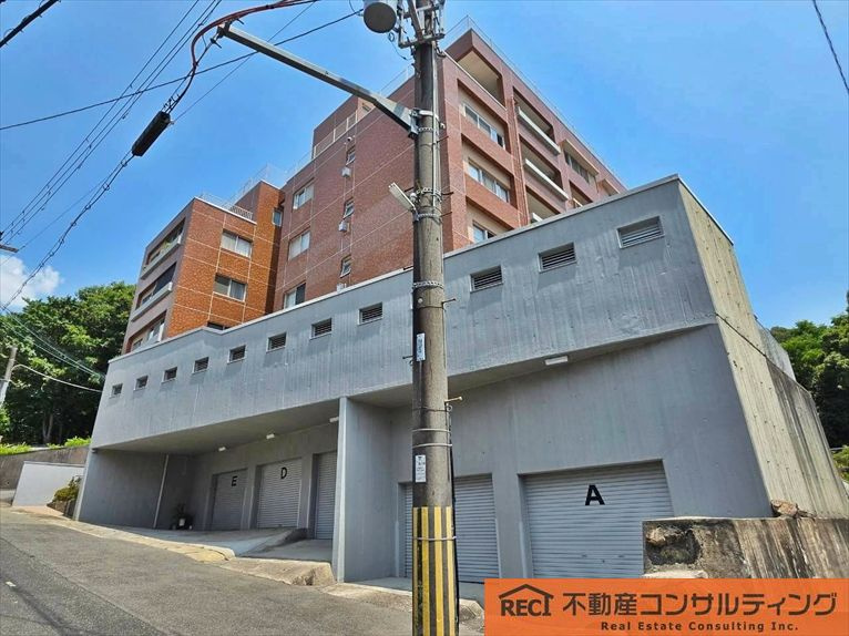 本山コープの玄関