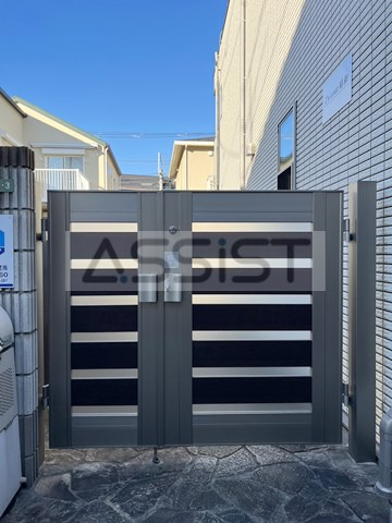 アイズコートセイワのエントランス