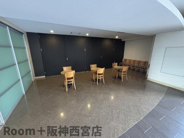 セレニテ甲子園Ⅰのロビー
