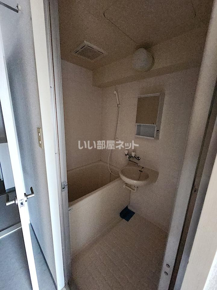ダイアパレス鶴見町の浴室|日々の暮らしに欠かせないお風呂です