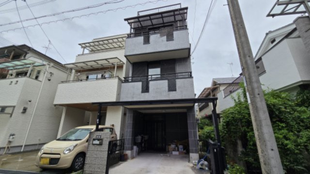 茨木市庄1丁目　軽量鉄骨造戸建