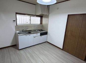 西柏台1丁目貸家のキッチン