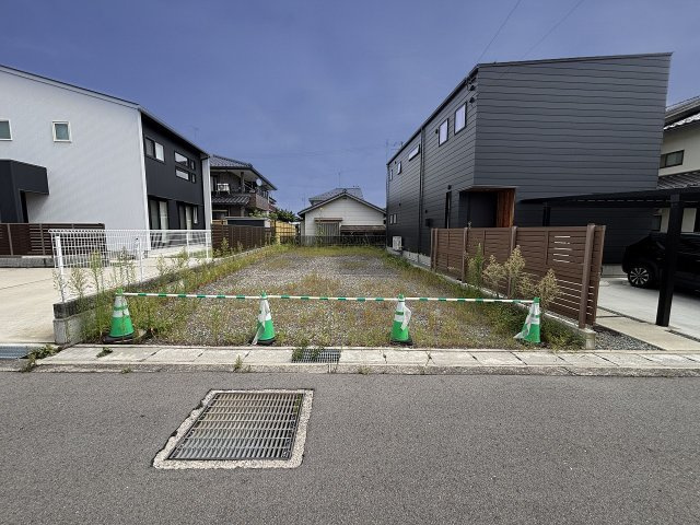 吉田1丁目 土地の周辺