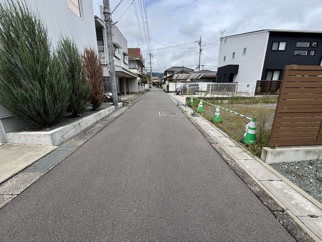 吉田1丁目 土地の周辺