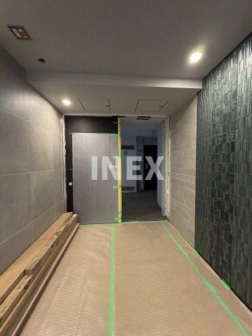 横浜市保土ケ谷区西谷３丁目の賃貸マンションのエントランス