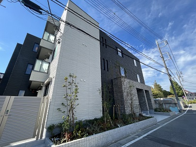 アールジーエフパークサイドの外観