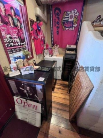 大阪市住吉区苅田２丁目の店舗一部の外観