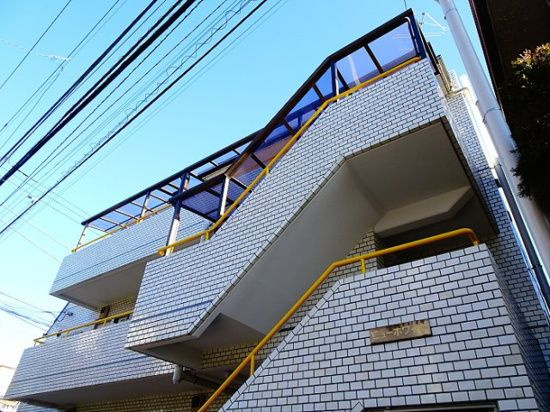 ニューホワイトマンションの外観