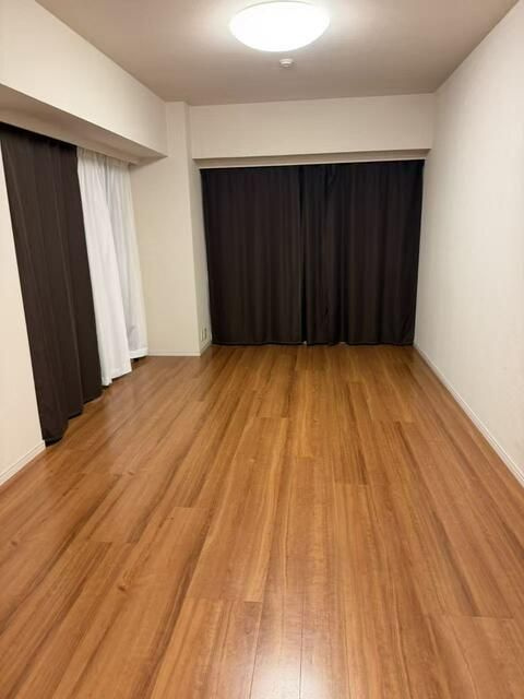 池袋パークタワーの居間・リビング