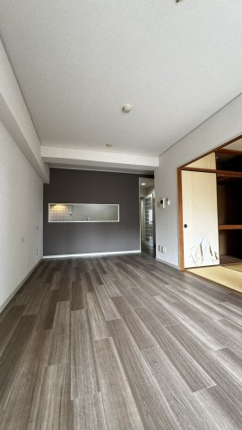 エルスタンザ別府の居間・リビング