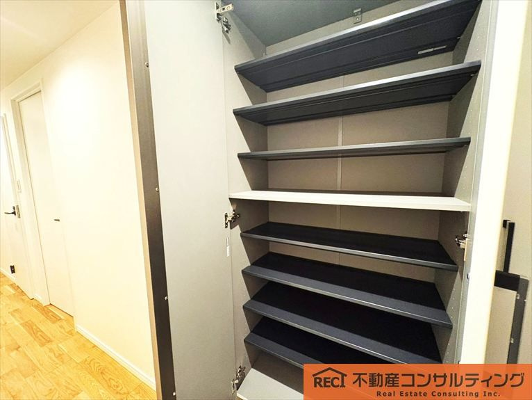 ヴィルヌーブ本山中町の収納