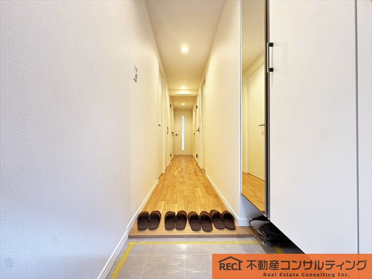 ヴィルヌーブ本山中町の玄関