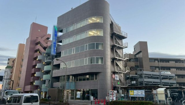 板橋区赤塚新町３丁目の店舗事務所の外観